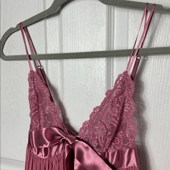Victorias Secret Mauve Sheer Pleated Babydoll Lingerie Size Medium sexy Coquette - Picture 6 of 12